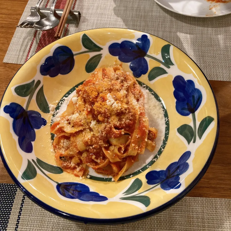 黒胡椒入りパスタのボロネーゼ🍝|ちゃみこさん