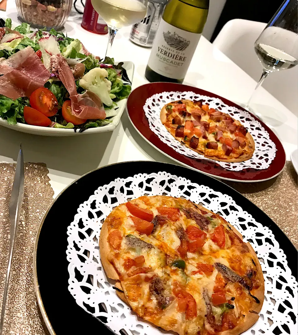 ピザ🍕＆生ハムサラダ🥗➰🥂|ナムナムさん