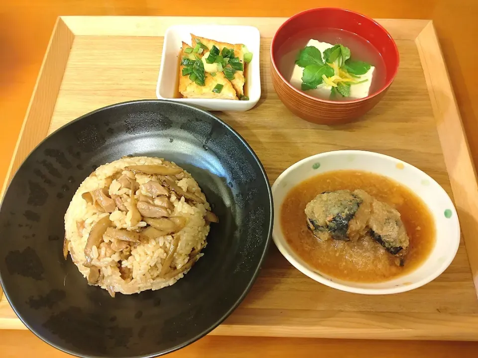 ☆とりめし
☆鯖みぞれ煮
☆焼き生厚揚げ
☆豆腐すまし汁|chikakoさん