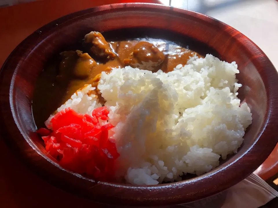 スキー場ランチ　三元豚カレー|にゃふてんさん