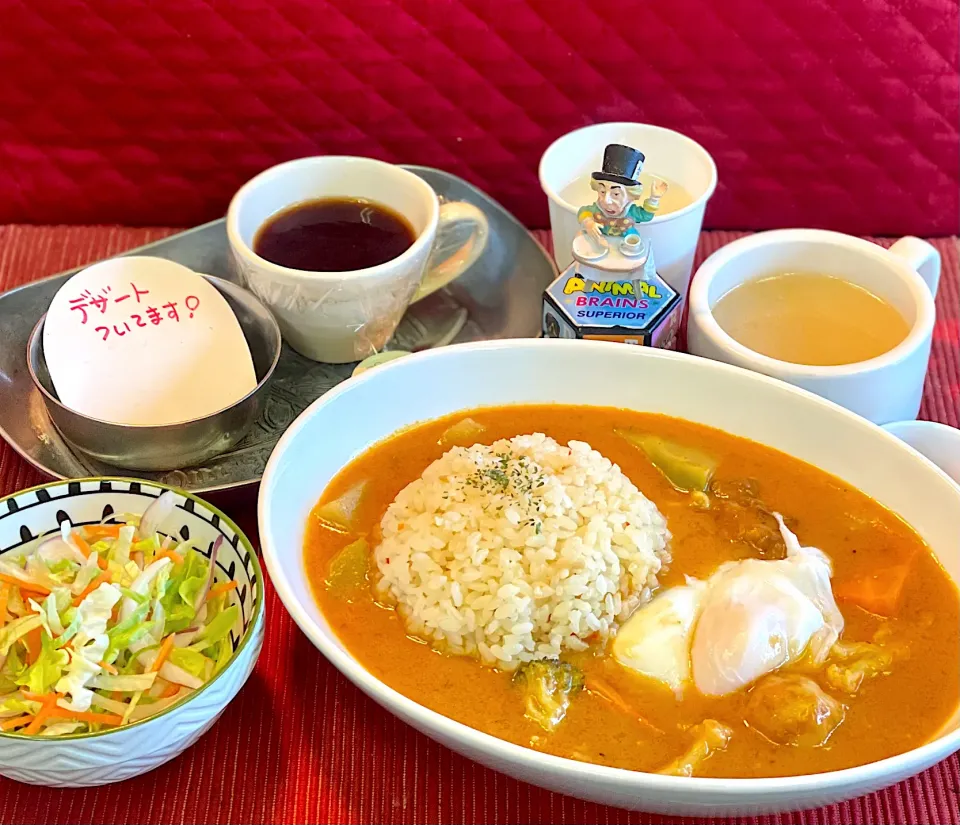 Snapdishの料理写真:卵と野菜のカレー　Cook House Tsubaki|Toshimasa Chibaさん