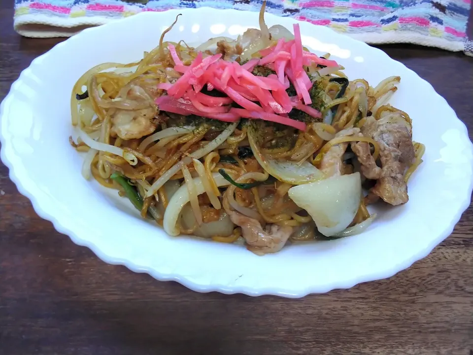 ふつうのソース焼きそば|にんにくと唐辛子が特に好き❤️(元シャリマー)さん