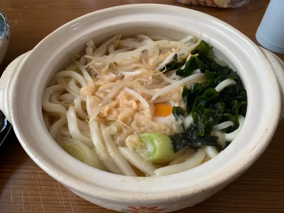 1月12日昼は鍋焼きうどん|とももさん