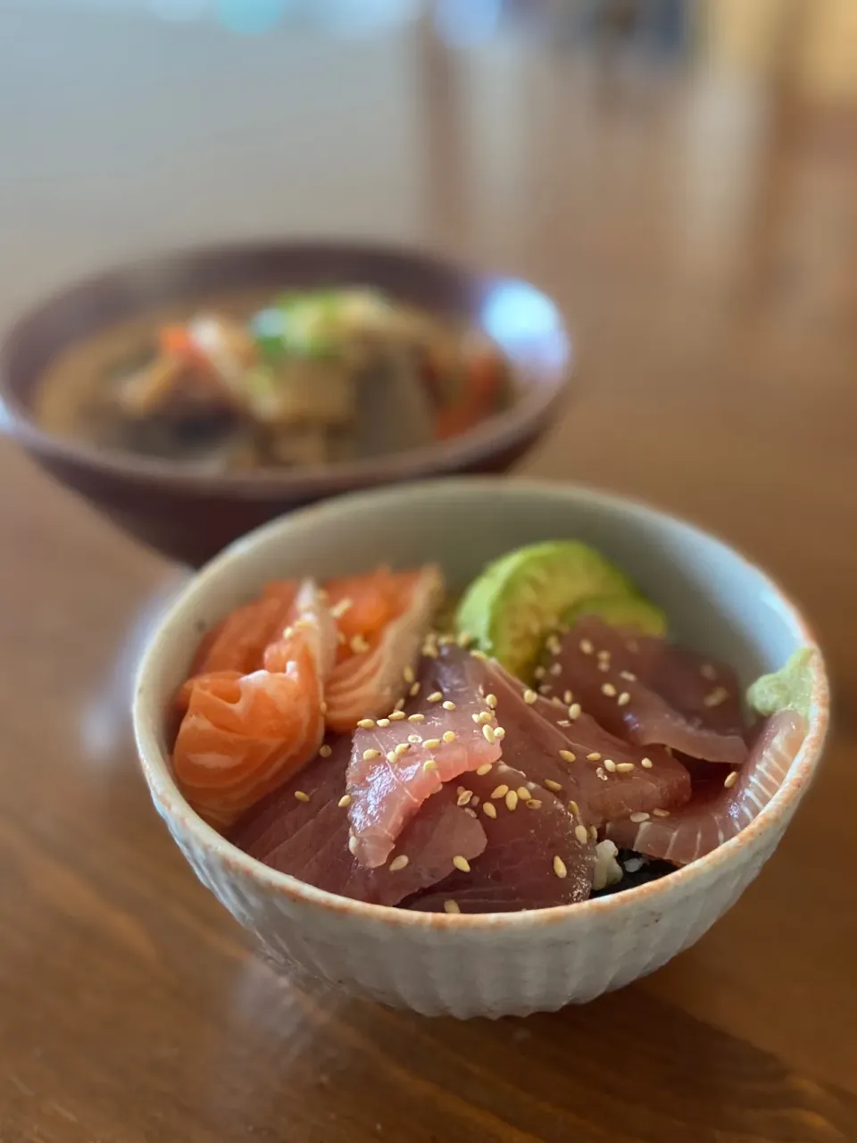 1/12の昼食　残り物で海鮮丼|yoneさん