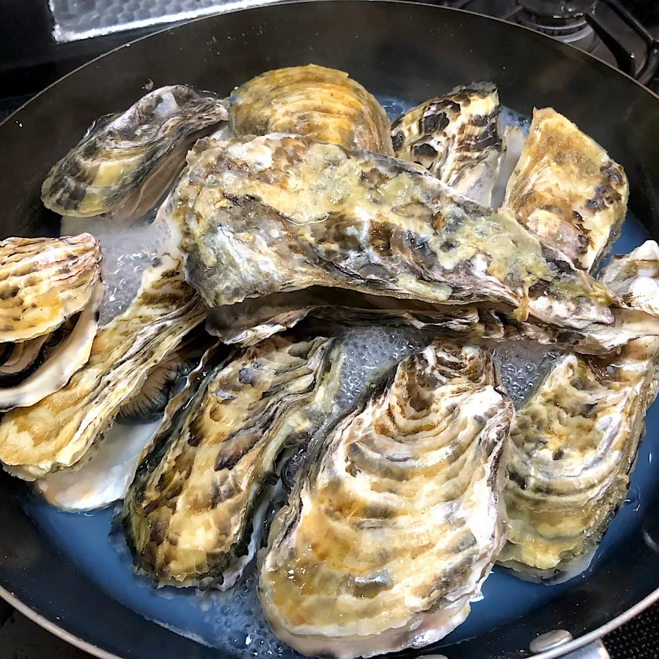 蒸し岩牡蠣😋|すかラインさん