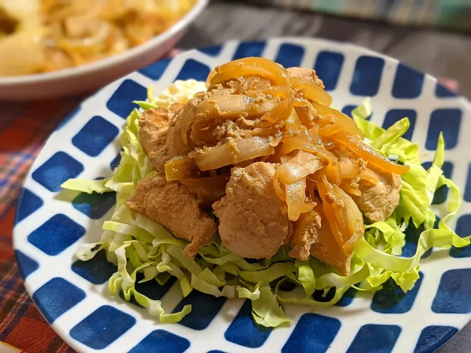 糀甘酒で簡単！しっとりやわらか鶏むね肉の生姜焼き☆*°|奈津美さん