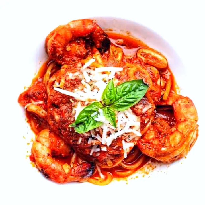 spicy king prawn pasta|chef chanさん