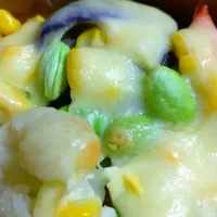 Snapdishの料理写真:冷凍野菜のチーズ焼き|りこさんさん