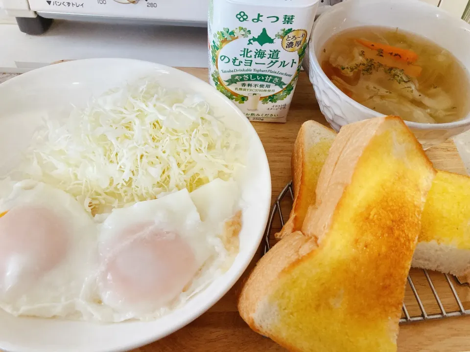 朝ごはん❈よつ葉バターたっぷりトースト🍞|Kumiさん