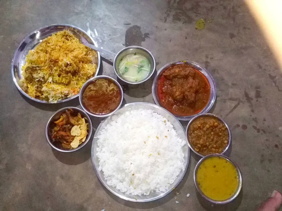 #rice#dal#muttoncurry#mutton biriyani#raita#papad|pintuさん