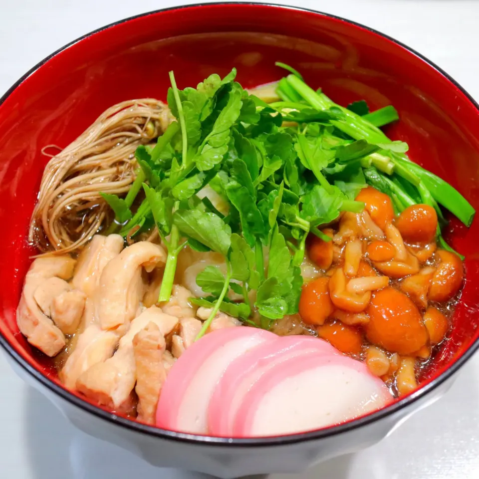 鶏肉とセリのうどん|まゆさん