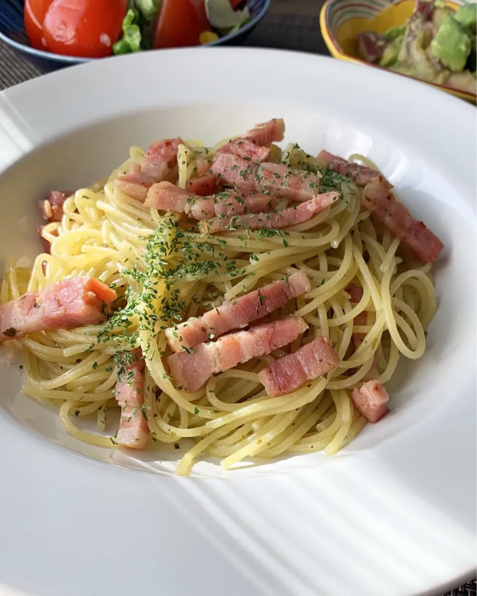 バジルソースでベーコンパスタ🍝|ともえ☆さん