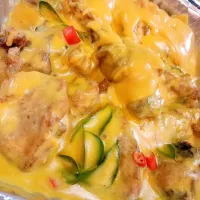 Snapdishの料理写真:Salted Egg Chicken|DSHAD SCENTさん