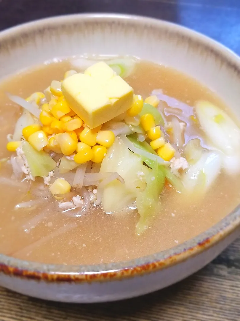 Snapdishの料理写真:パパ作👨味噌バターコーンラーメン|ぱんだのままんさん