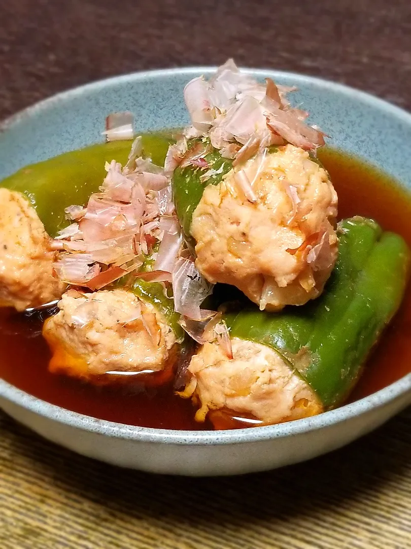 パパ作👨ピーマンの肉詰め煮|ぱんだのままんさん