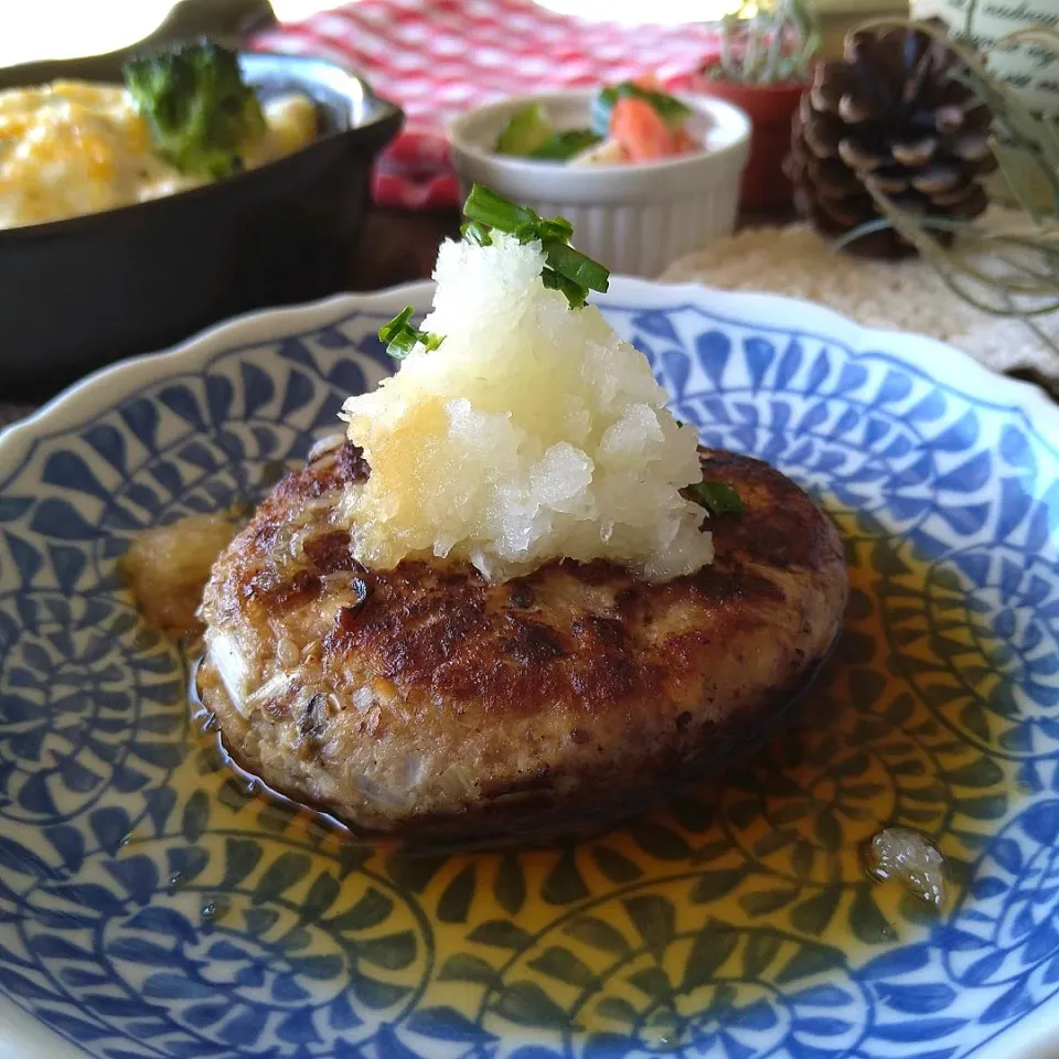 Snapdishの料理写真:豆腐入りいわしのハンバーグ|とまと🍅さん