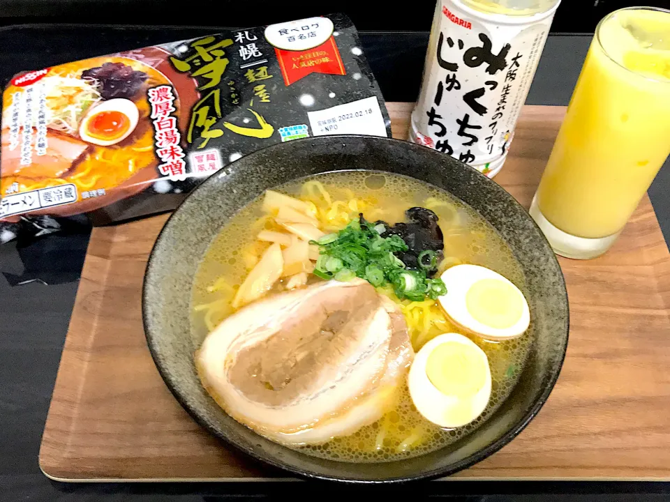 Snapdishの料理写真:札幌　濃厚白湯味噌ラーメン|Tak@さん