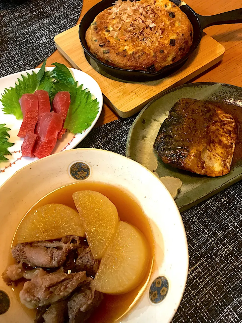 大根と牛すじ炊き、鯖のぬか味噌炊き、大和芋スキレット焼き|sobacoさん