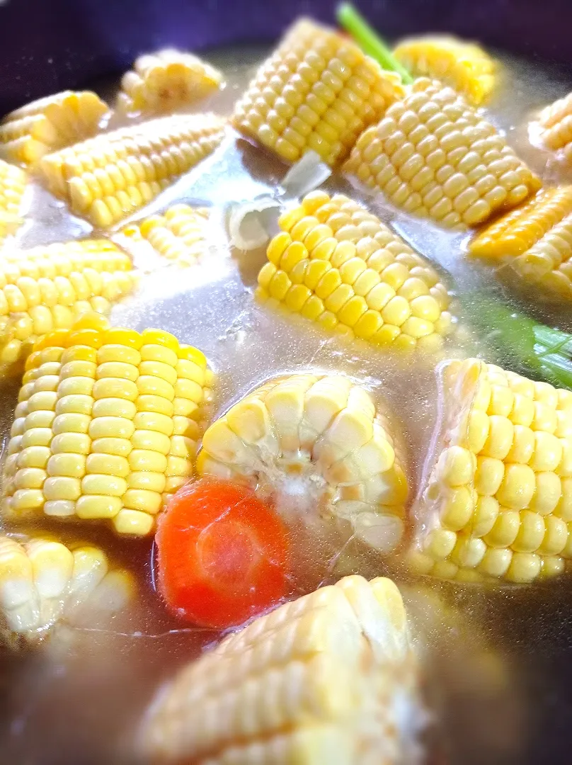 Snapdishの料理写真:sup jagung Rebus|Abg Kampungさん