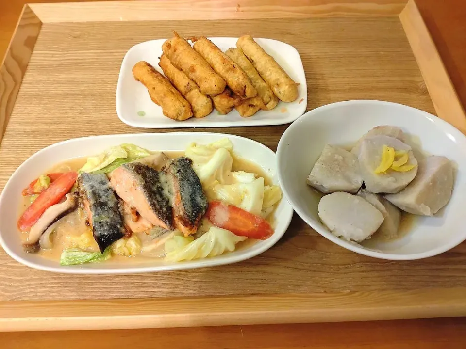 ☆鮭のちゃんちゃん焼き
☆里芋煮
☆ゴボウの唐揚げ|chikakoさん