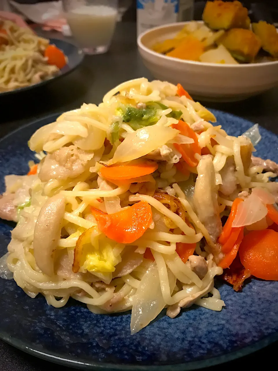 中華ホワイトソース焼きそば|としおさん