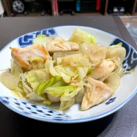 鶏肉とキャベツの生姜味噌炒め|あけーあけーさん