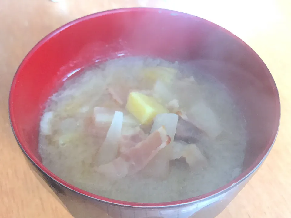 Snapdishの料理写真:具沢山甘酒味噌汁|マイさん