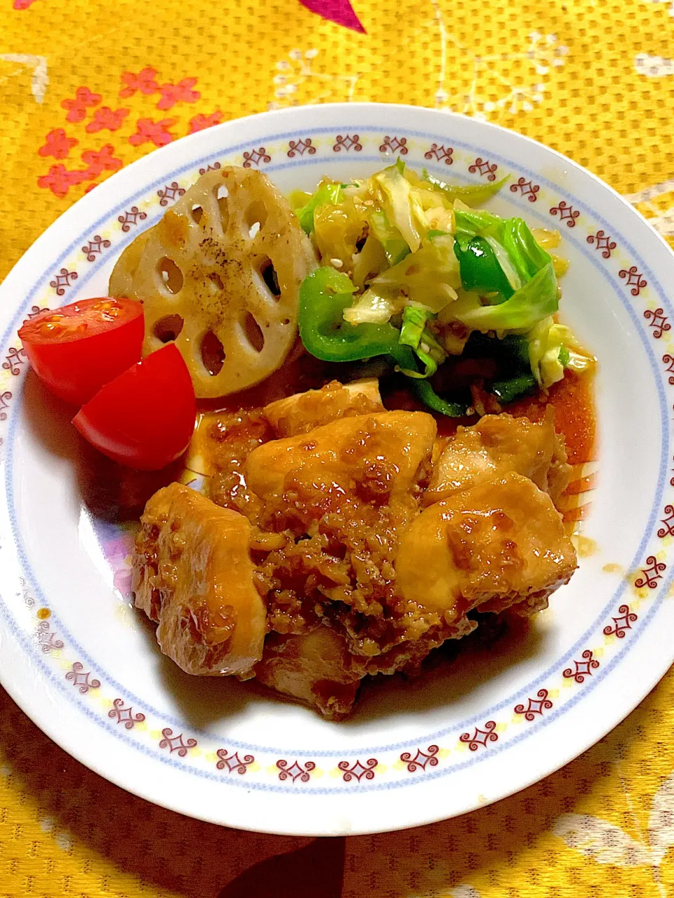 鶏胸肉の醤油麹漬け焼き　野菜炒め　蓮根の焼き浸し　ミニトマト🍅|掛谷節子さん