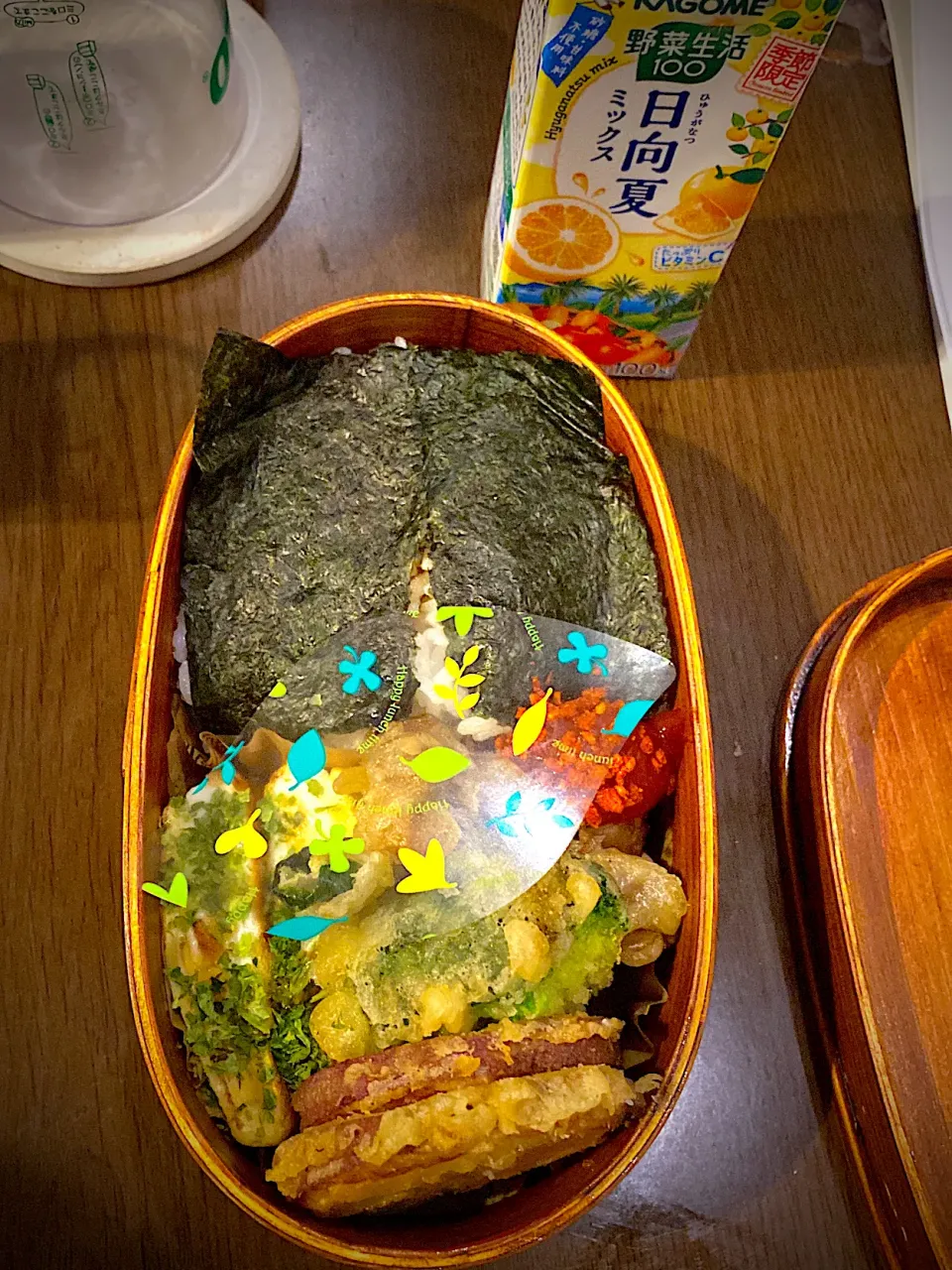 お弁当🍱　海苔弁　鮭ふりかけ　焼き海苔　ハンバーグ　トマトソース　クリスピーチキンシーズニング　舞茸と薩摩芋の天ぷら　ブロッコリーフリッター　干し海老の出し巻き卵　野菜ジュース　アールグレイティー|ch＊K*∀o(^^*)♪さん