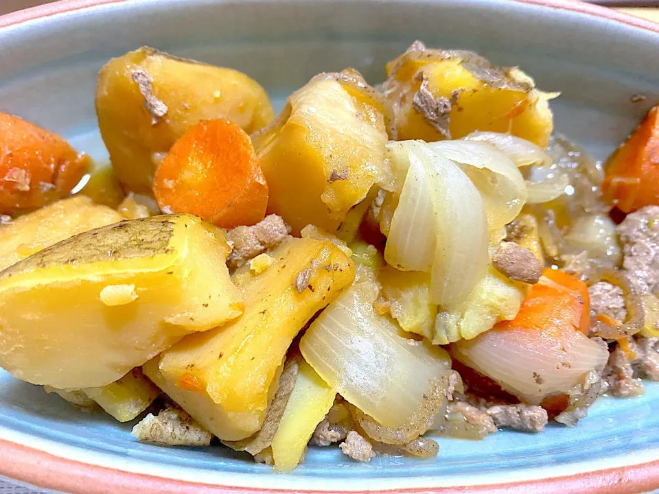 合い挽き肉の肉じゃが🥔|1614さん