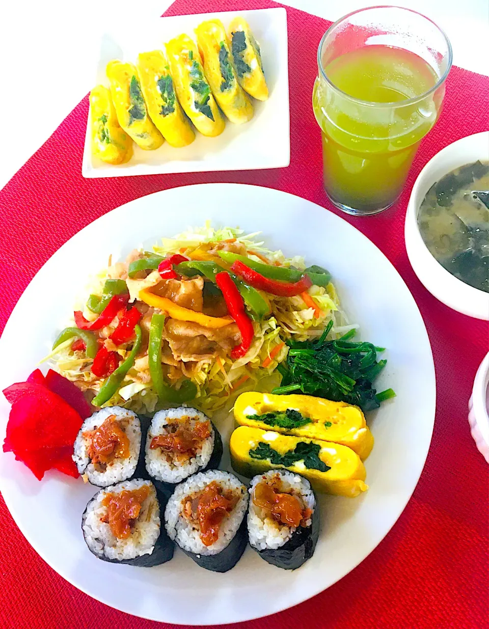 海苔巻きおにぎり&焼肉サラダ🥗ほうれん草巻き卵焼き^ - ^😋|HAMI69さん