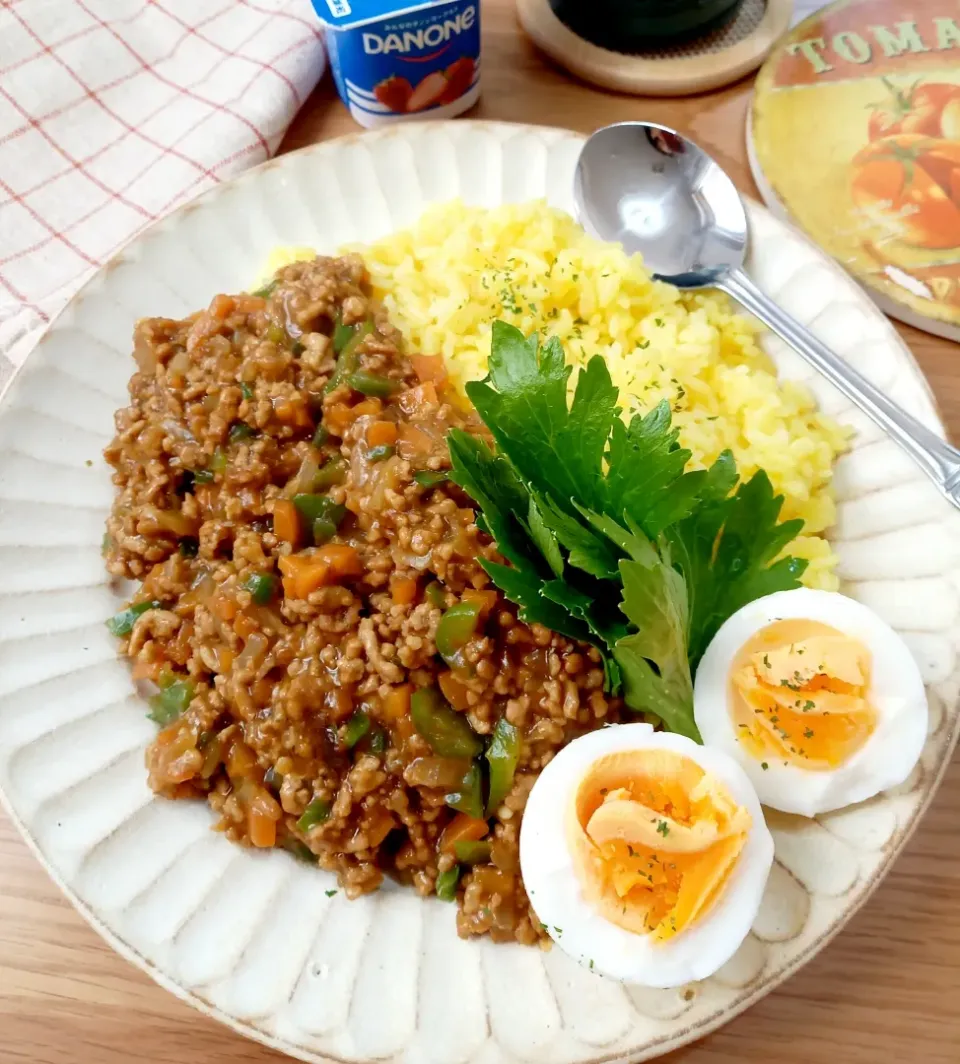 Snapdishの料理写真:野菜いっぱいのドライカレー|ナオミさん