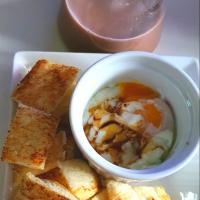 Breakfast 🧈 Toast + egg dip + hot milo 😋