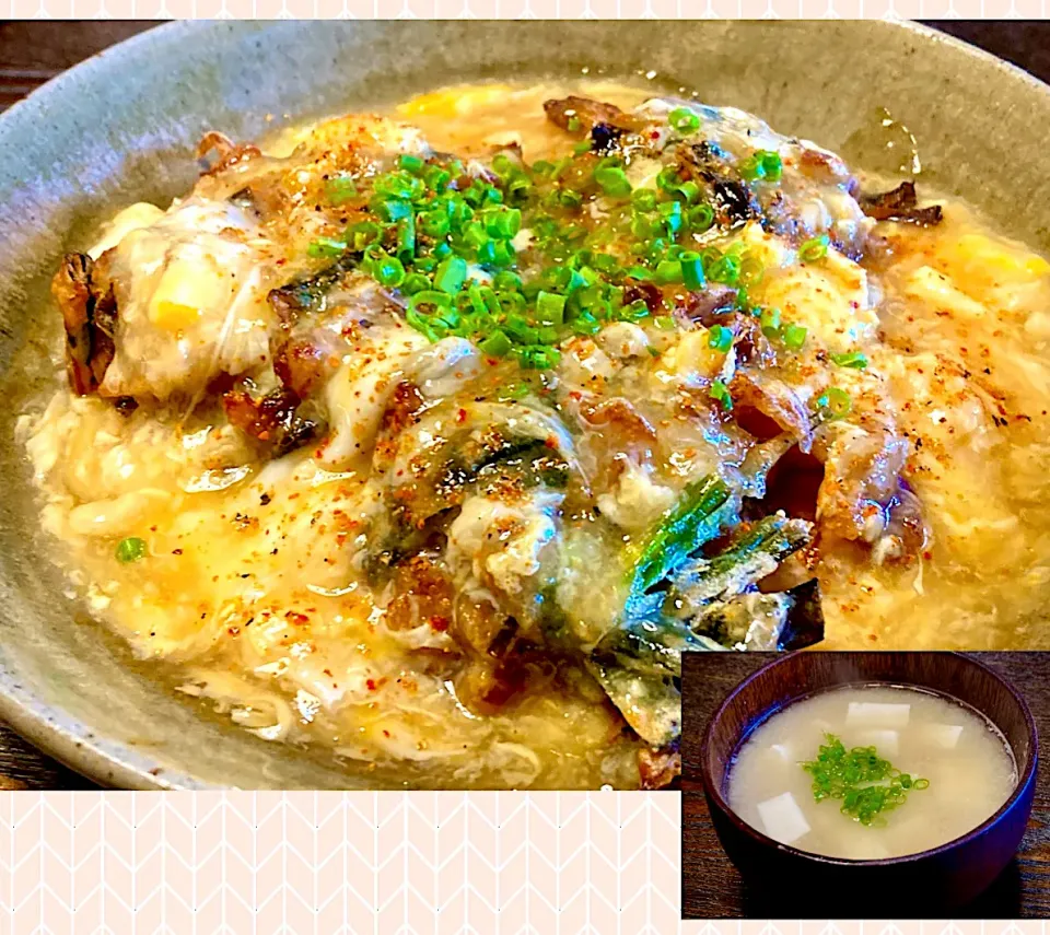 昨日の残り物でランチ                        ＂卵あんかけ かき揚げ丼・豆腐みそ汁＂|mottomoさん