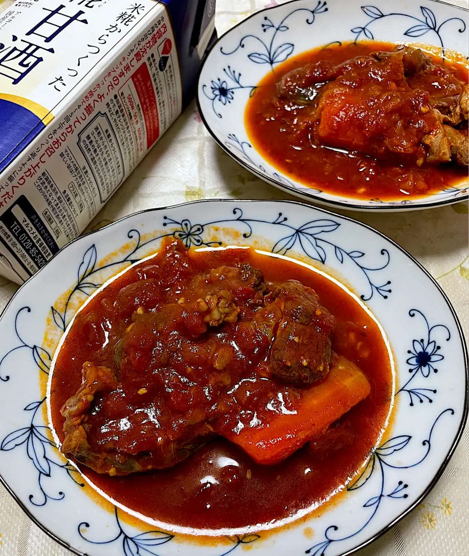 牛すね肉のトマト煮|つるひめさん