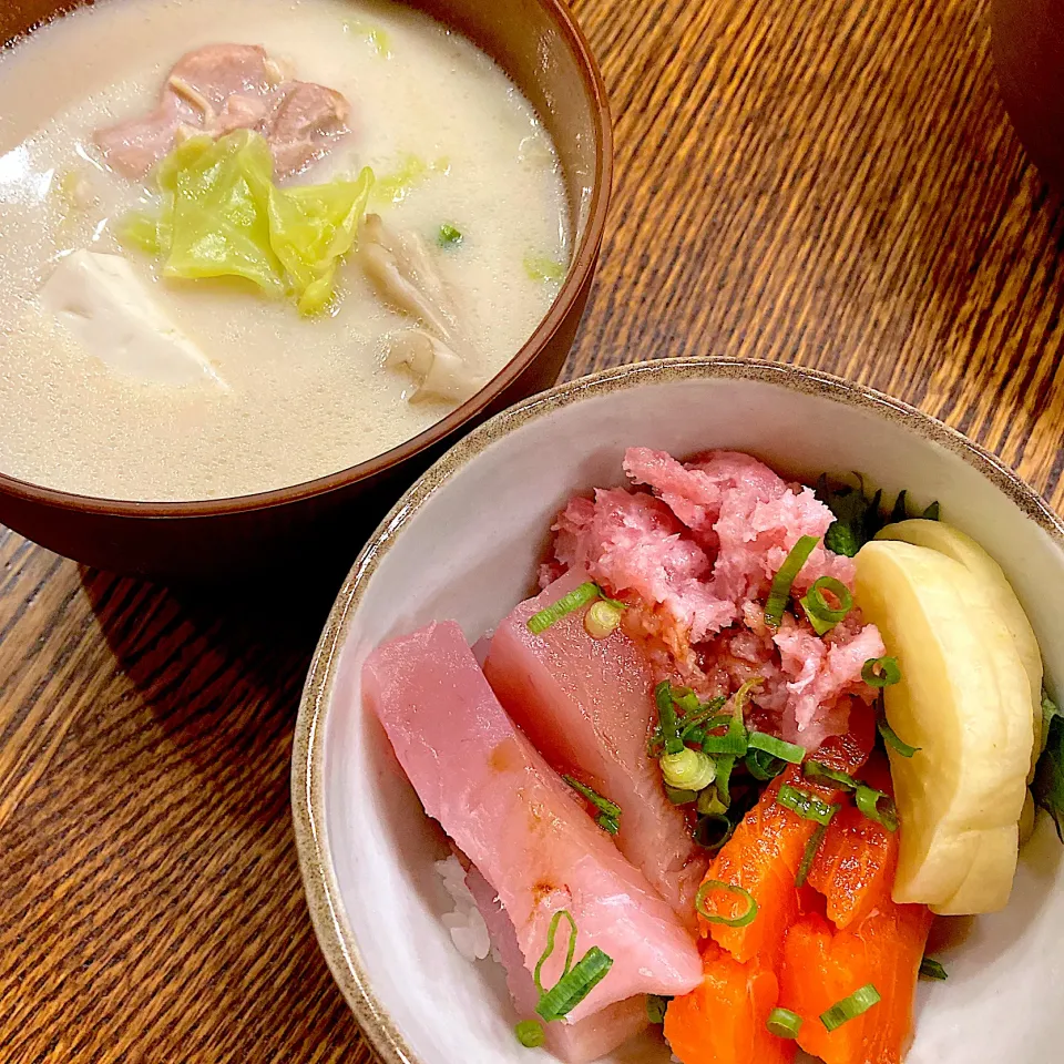 鉄火丼と鶏白湯スープ|runさん