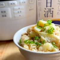 自然薯の炊き込みご飯🍚甘酒煮