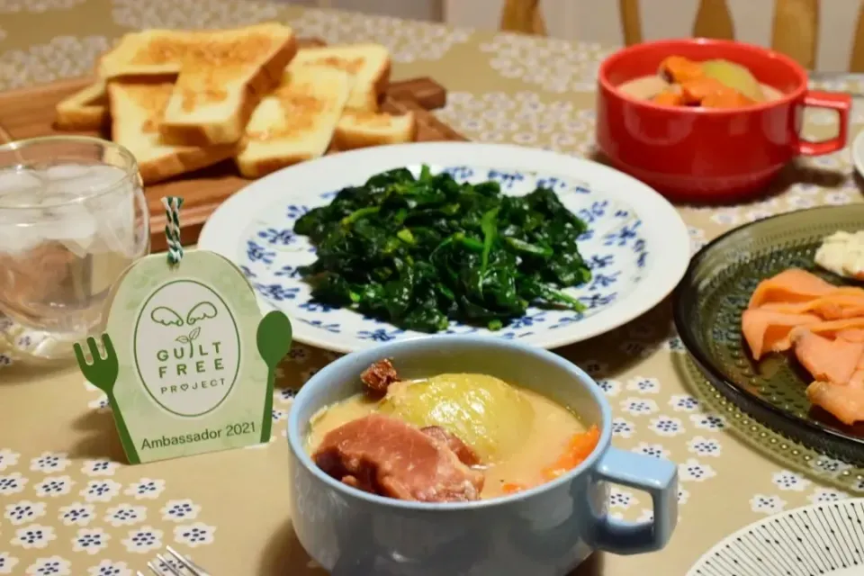 まるごと玉ねぎのクリーム甘酒煮|うにんぱすさん