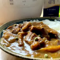 Snapdishの料理写真:近江牛すじカレー🍛甘酒煮