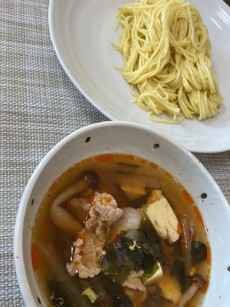 ワカメスープのリメイクつけ麺🍜|こーさん