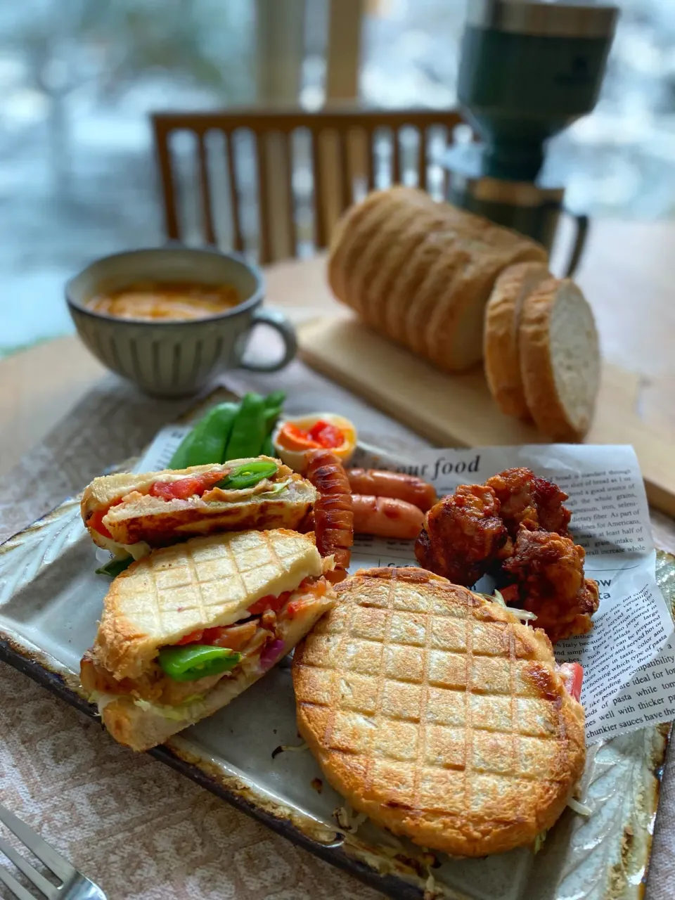 Snapdishの料理写真:ラウンドパンでホットサンド🌱|shakuyaku33443344さん