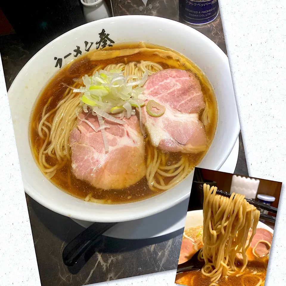 Snapdishの料理写真:醤油ラーメン大@奏(駒込)|yoooochanさん