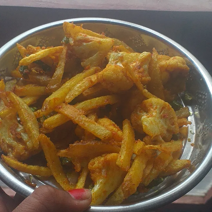 Snapdishの料理写真:#i#make frist time French fries with cauliflower 
#how it look|cooking with simranさん