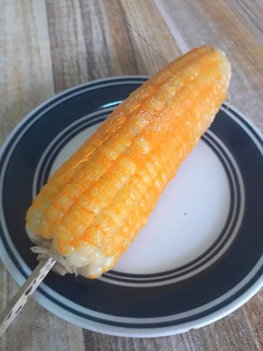 Japanese white corn with salt and butter. ♡|lorence_galeさん