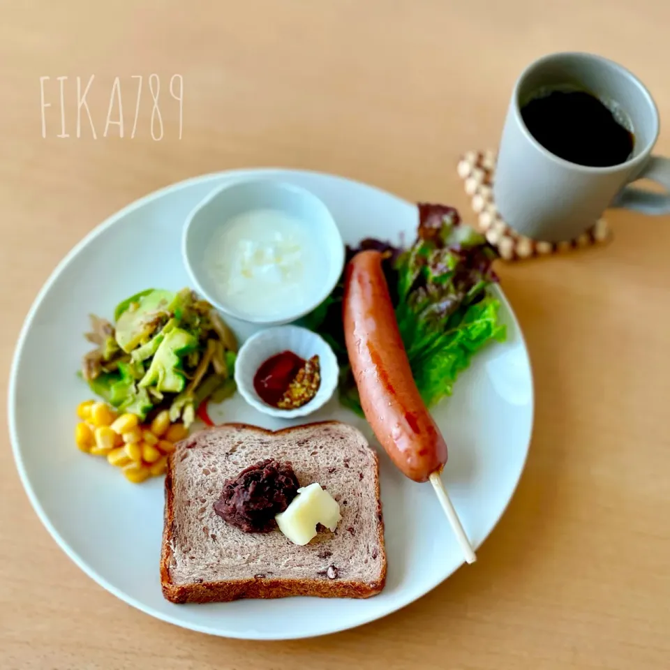 食べすぎちゃった　ブランチ|FIKA789さん