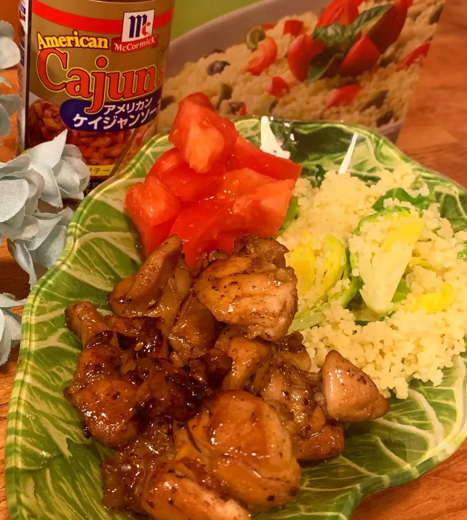 鳥肉ケイジャンソース焼きとクスクスサラダ🥗|みっこちゃんさん