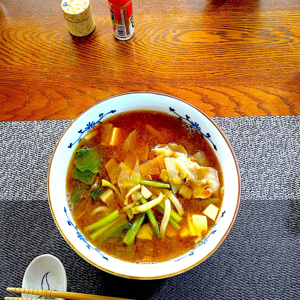 Snapdishの料理写真:味噌煮込みうどん|yakinasuさん