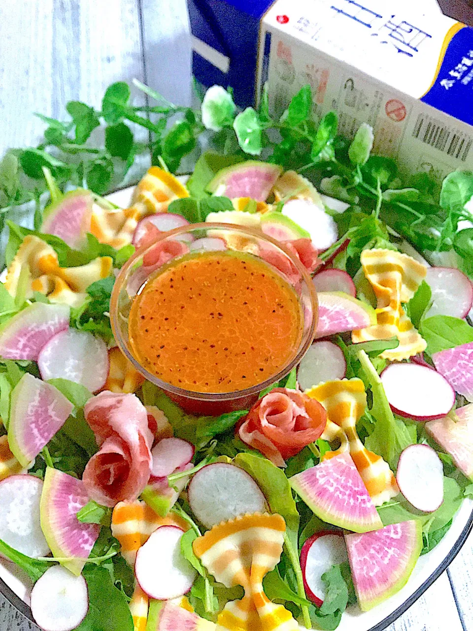 糀甘酒と塩麹のドレッシングでサラダ🥗|🌺🌺Foodie🌺🌺さん