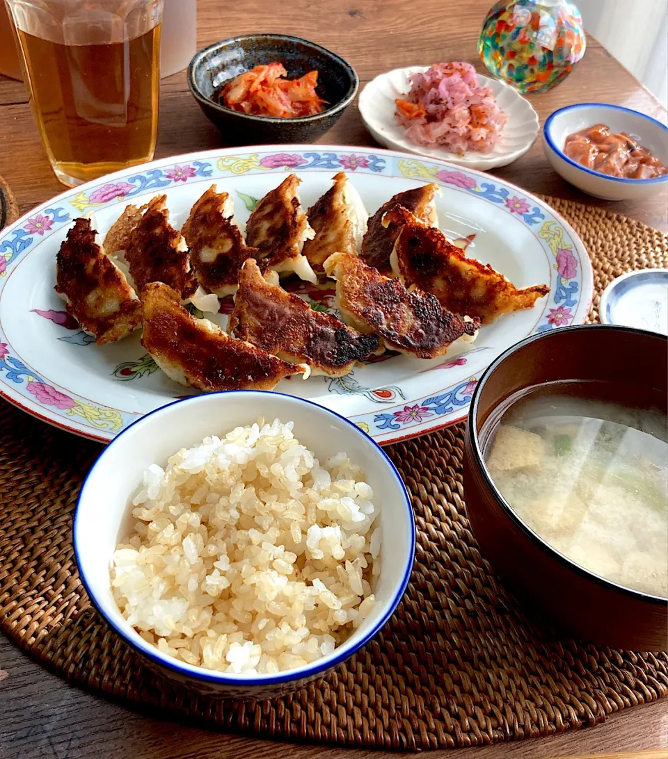 餃子定食|くろねこじったん‍さん