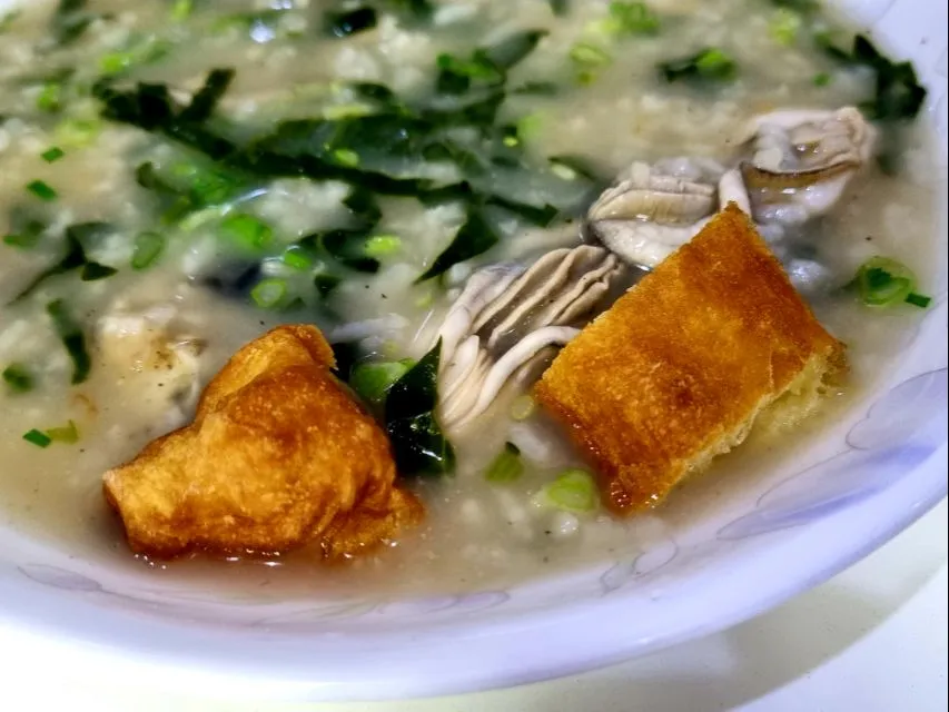 Snapdishの料理写真:oyster congee|steven z.y.さん